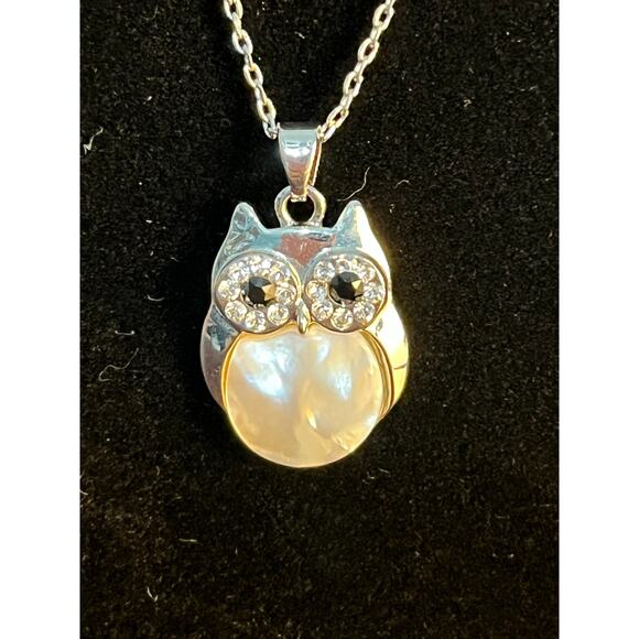 Mestige Owl Necklace Silver Tone Cubic Zirconia Mother of Pearl 22" Whimsigoth - Picture 2 of 6